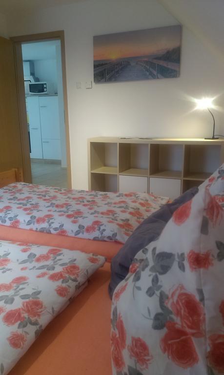 Sarah Klein Aber Fein Apartman Wellesweiler Kültér fotó