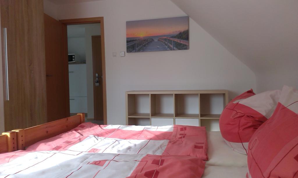 Sarah Klein Aber Fein Apartman Wellesweiler Kültér fotó